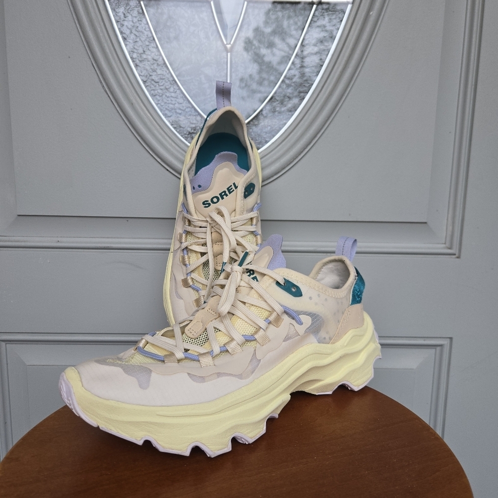 Sorel Women's Breakthru Tech Lace Sneaker